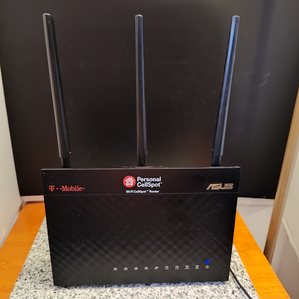 ASUS Black Wireless Router - Picture 5 of 8